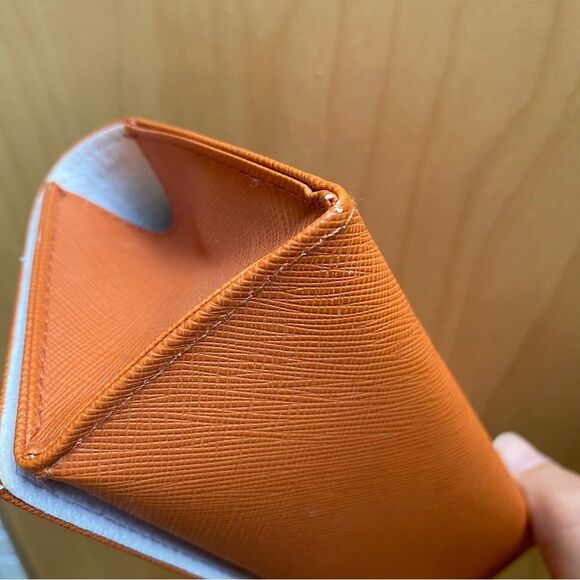 Tory Burch Orange Sunglasses Leather Case Magnetic Closure - Picture 6 of 9